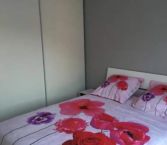 Maria * Chambon-sur-Lac